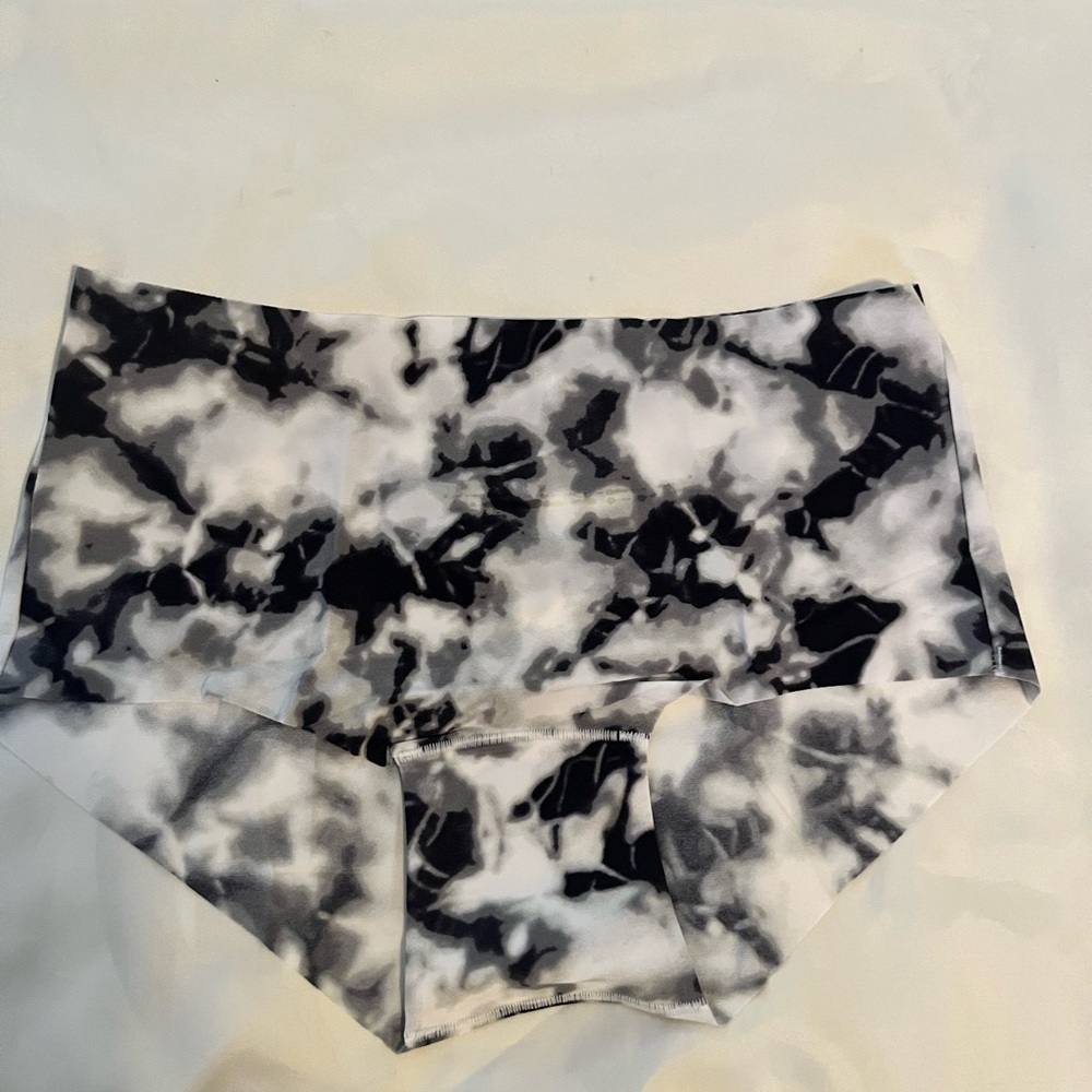 PINK Victoria's Secret Black and White Panties